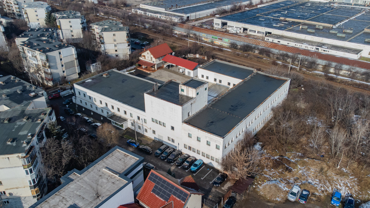 Spatiu industrial/comercial P+1, 3400 mp utili, teren 4000 mp, Marasti