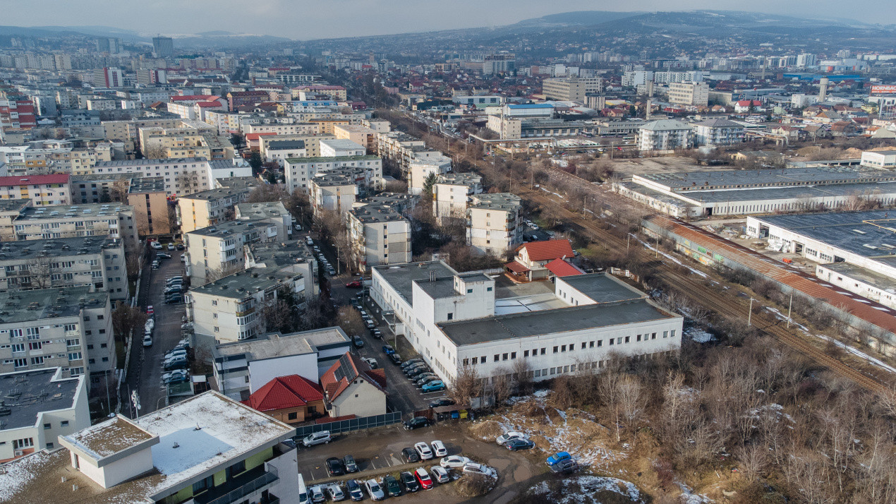 Spatiu industrial/comercial P+1, 3400 mp utili, teren 4000 mp, Marasti