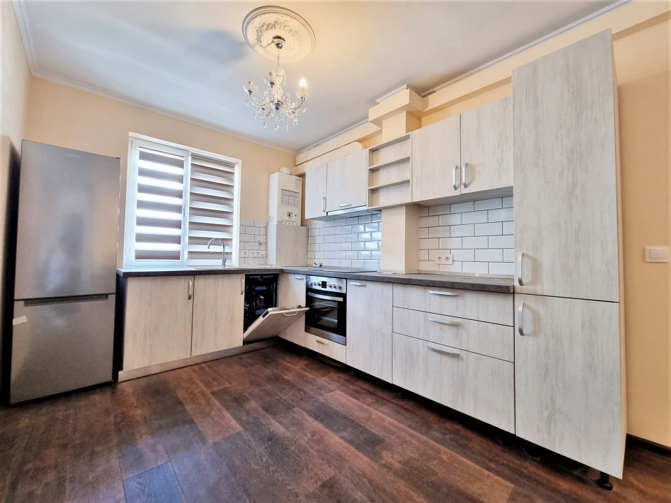 Apartament 2 camere in bloc NOU, balcon, zona BMW Metro