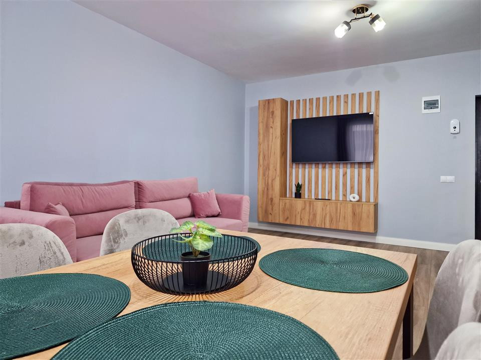 Inchiriere apartament MODERN, Parcare, zona BMW, in apropiere de Vivo, bloc nou