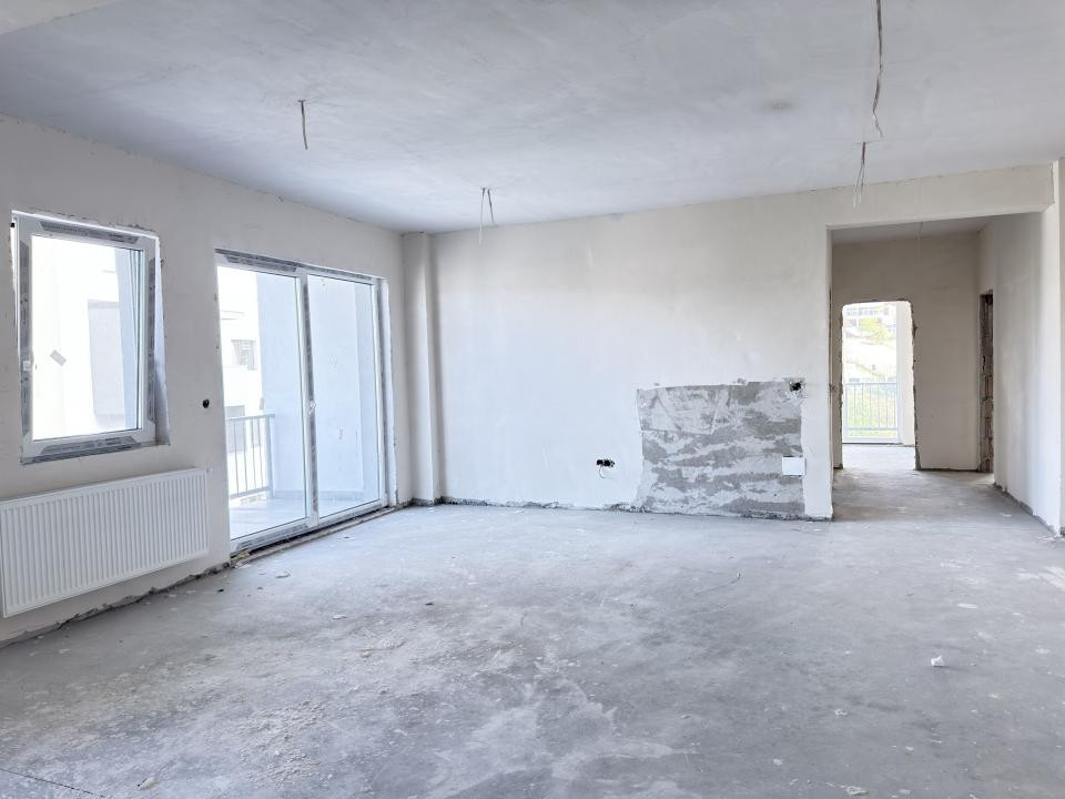 Apartament 4 camere, 2 bai, terasa, CF, de la dezvoltator, Corneliu Coposu