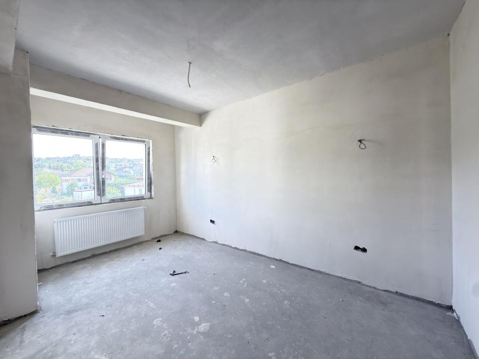 Apartament 4 camere, 2 bai, terasa, CF, de la dezvoltator, Corneliu Coposu