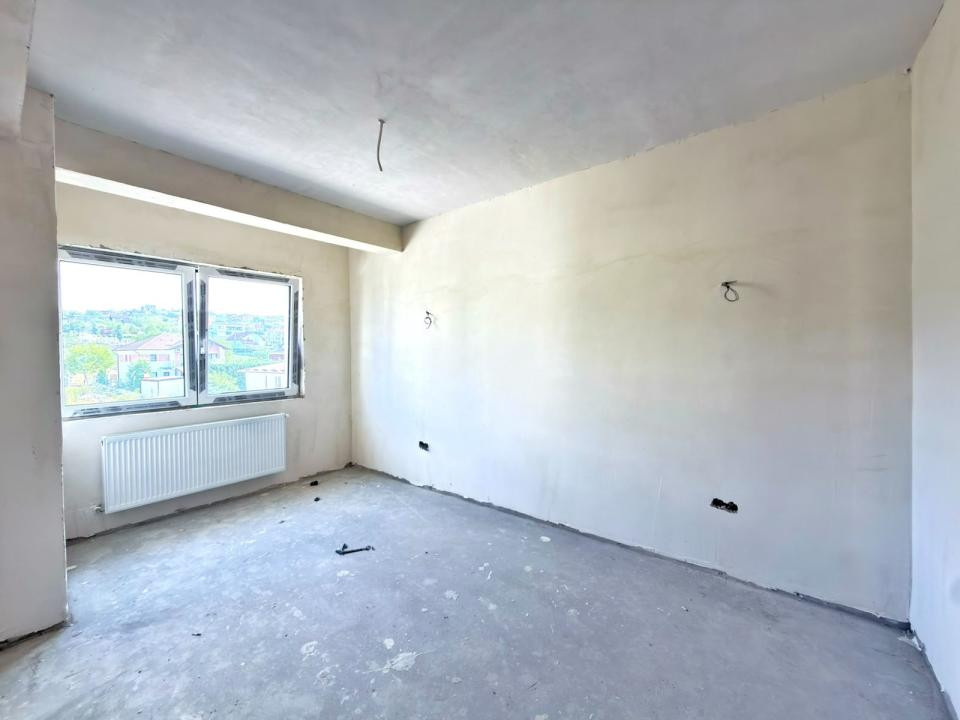 Apartament 4 camere, 2 bai, terasa, CF, de la dezvoltator, Corneliu Coposu