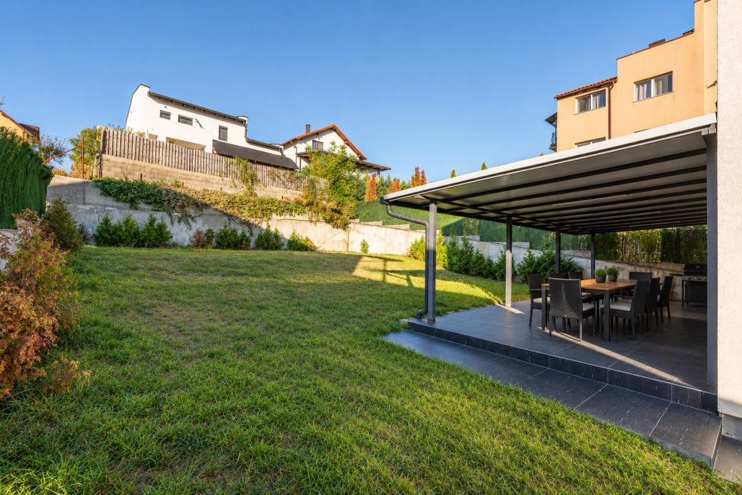 Casa individuala NOUA cu Garaj, finisaje premium, 700 mp teren, Livada Meses