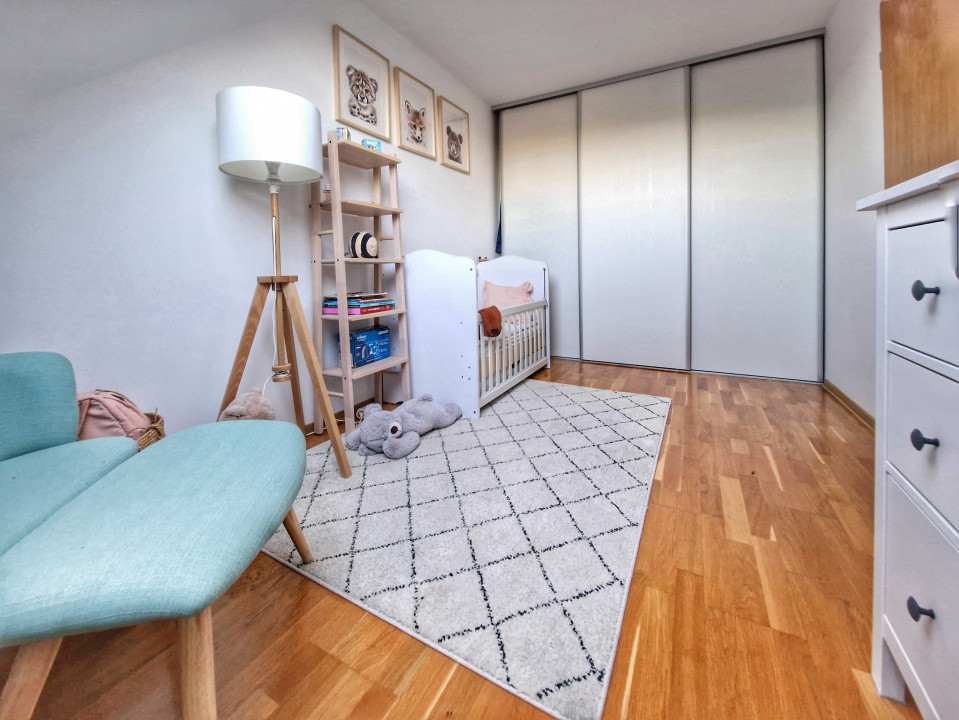 Apartament modern si spatios pe doua niveluri, bloc NOU, Parcare