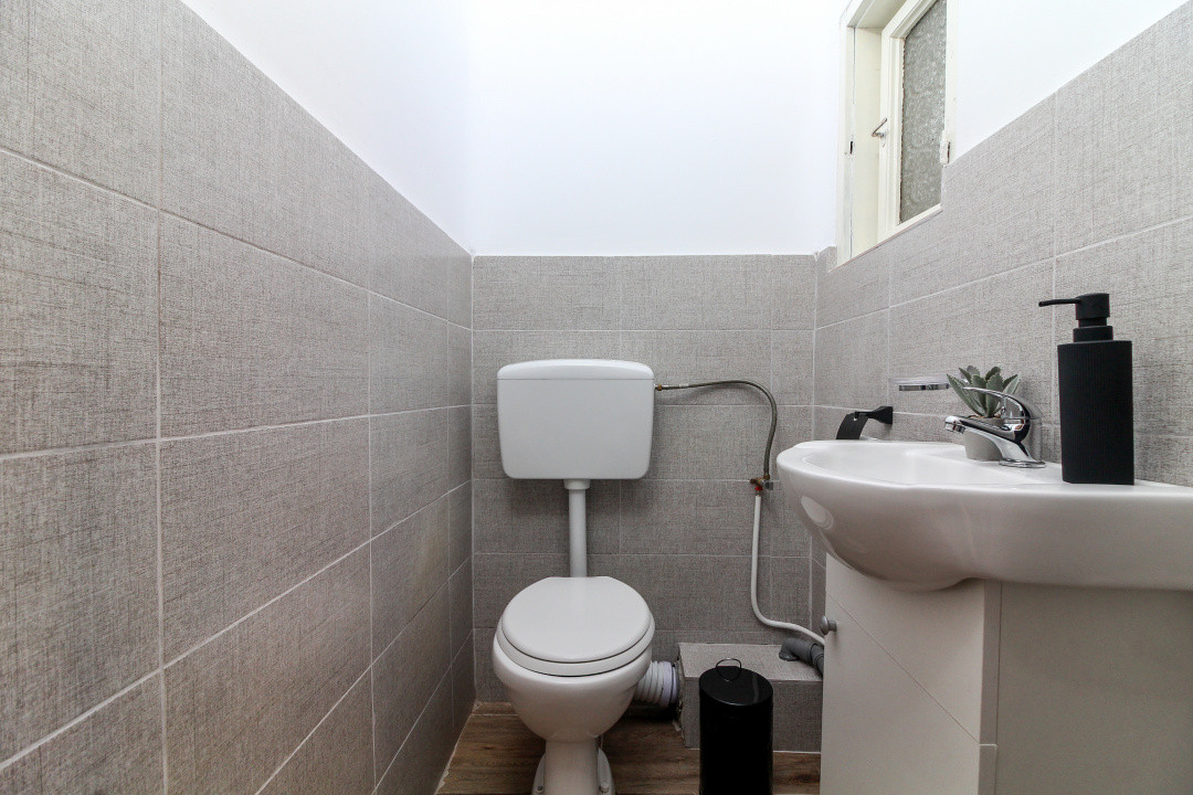 Apartament 76 mp, tavan inalt, Centru, langa Opera Nationala
