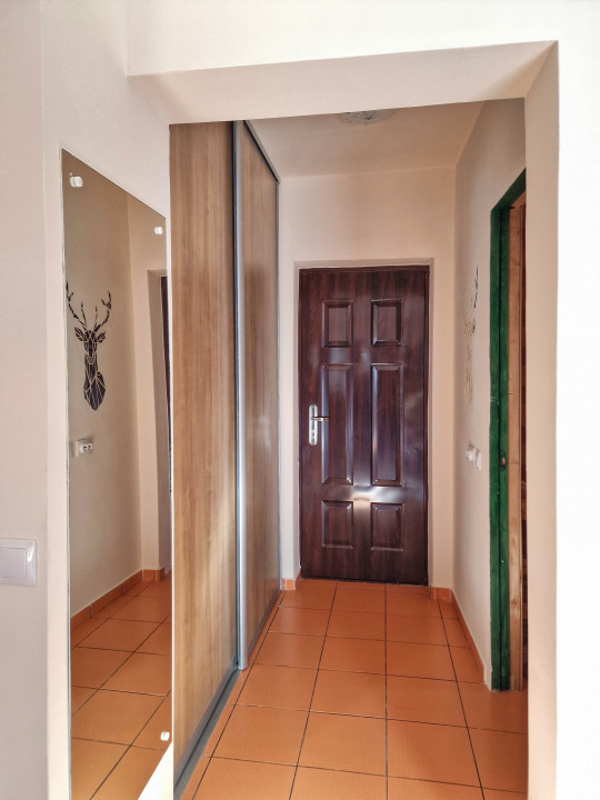 Apartament o camera, str. Eroilor, Parcare, centrala proprie, aer conditionat