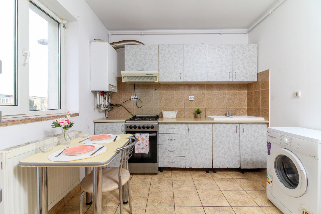 0% Comision Apartament Zorilor UMF cu o camera, bloc dupa 2000, etaj 2